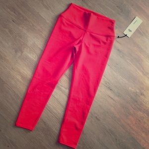 NTW ALO Cherry Pop HW 7/8 Airbrush